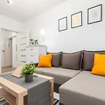 The View By Renters 아파트