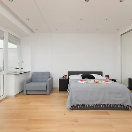 The View By Renters アパート *