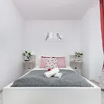 The View By Renters Appartamento